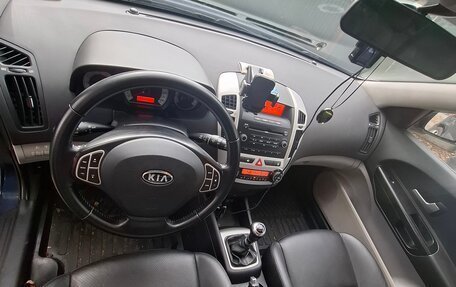 KIA cee'd I рестайлинг, 2009 год, 900 000 рублей, 12 фотография