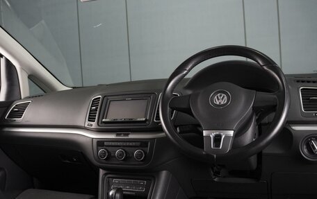 Volkswagen Sharan II, 2013 год, 1 210 000 рублей, 6 фотография
