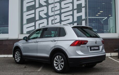 Volkswagen Tiguan II, 2019 год, 2 490 000 рублей, 2 фотография
