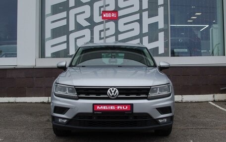 Volkswagen Tiguan II, 2019 год, 2 490 000 рублей, 3 фотография
