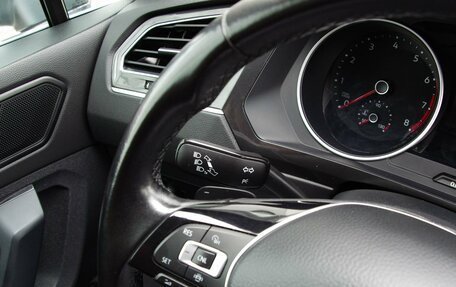 Volkswagen Tiguan II, 2019 год, 2 490 000 рублей, 15 фотография