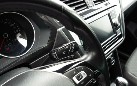 Volkswagen Tiguan II, 2019 год, 2 490 000 рублей, 16 фотография