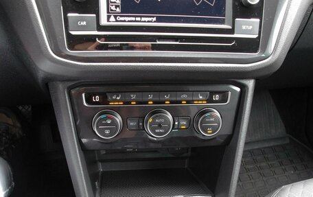 Volkswagen Tiguan II, 2019 год, 2 490 000 рублей, 21 фотография
