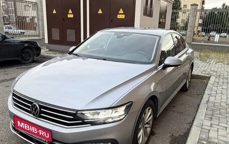 Volkswagen Passat B8 рестайлинг, 2020 год, 3 350 000 рублей, 2 фотография