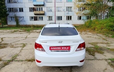 Hyundai Solaris II рестайлинг, 2012 год, 620 000 рублей, 3 фотография