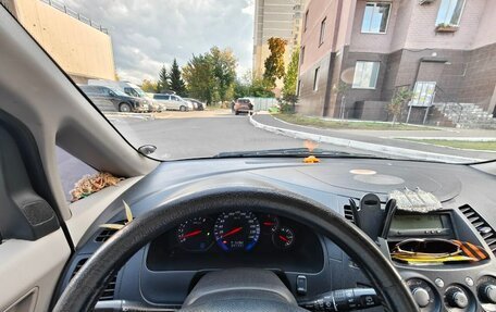 Mitsubishi Grandis, 2005 год, 850 000 рублей, 5 фотография