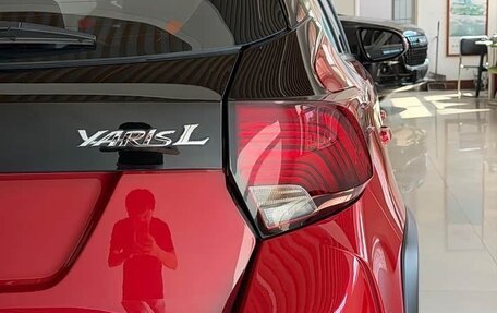 Toyota Yaris XP150 рестайлинг, 2023 год, 1 730 000 рублей, 6 фотография