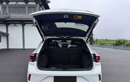 Volkswagen T-Roc I, 2022 год, 1 730 004 рублей, 4 фотография
