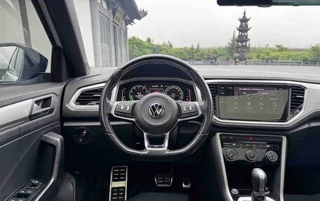 Volkswagen T-Roc I, 2022 год, 1 730 004 рублей, 6 фотография