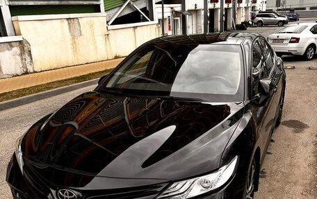 Toyota Camry, 2020 год, 3 450 000 рублей, 2 фотография