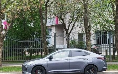 Hyundai Solaris II рестайлинг, 2021 год, 1 800 000 рублей, 3 фотография