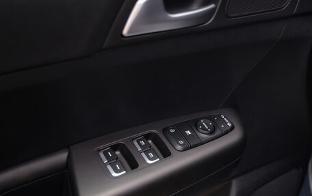 KIA Sportage IV рестайлинг, 2021 год, 2 429 000 рублей, 25 фотография