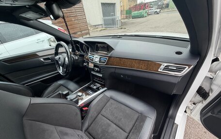 Mercedes-Benz E-Класс, 2014 год, 2 300 000 рублей, 11 фотография