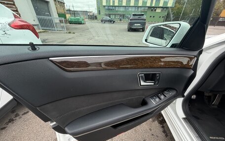 Mercedes-Benz E-Класс, 2014 год, 2 300 000 рублей, 20 фотография