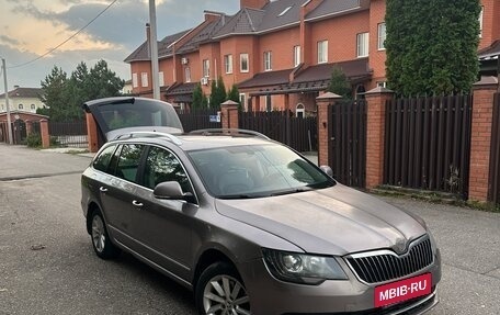 Skoda Superb III рестайлинг, 2013 год, 1 120 000 рублей, 3 фотография