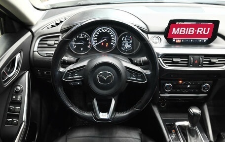 Mazda 6, 2017 год, 1 850 000 рублей, 12 фотография