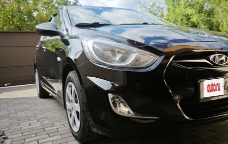 Hyundai Solaris II рестайлинг, 2011 год, 610 000 рублей, 1 фотография