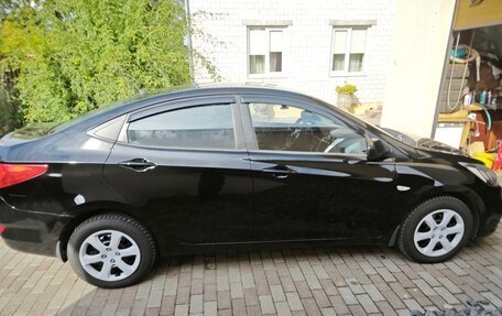 Hyundai Solaris II рестайлинг, 2011 год, 610 000 рублей, 8 фотография
