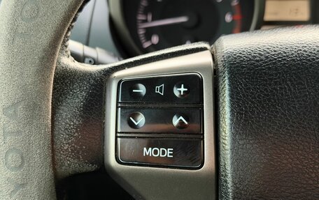 Toyota Land Cruiser Prado 150 рестайлинг 2, 2011 год, 2 799 000 рублей, 13 фотография