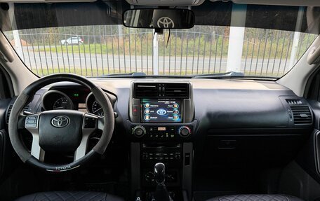 Toyota Land Cruiser Prado 150 рестайлинг 2, 2011 год, 2 799 000 рублей, 10 фотография