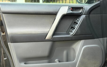 Toyota Land Cruiser Prado 150 рестайлинг 2, 2011 год, 2 799 000 рублей, 15 фотография