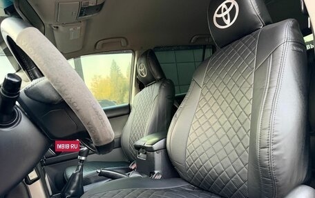 Toyota Land Cruiser Prado 150 рестайлинг 2, 2011 год, 2 799 000 рублей, 17 фотография