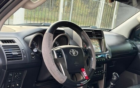 Toyota Land Cruiser Prado 150 рестайлинг 2, 2011 год, 2 799 000 рублей, 8 фотография