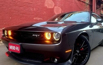 Dodge Challenger III рестайлинг 2, 2016 год, 3 500 000 рублей, 1 фотография