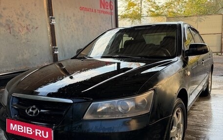 Hyundai Sonata VI, 2007 год, 450 000 рублей, 1 фотография