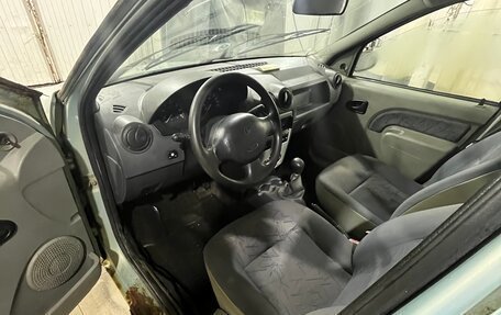 Renault Logan I, 2006 год, 95 000 рублей, 3 фотография