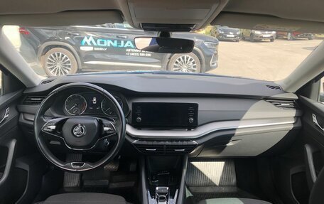 Skoda Octavia IV, 2021 год, 2 490 000 рублей, 10 фотография