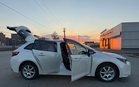 Toyota Corolla, 2019 год, 2 200 000 рублей, 6 фотография