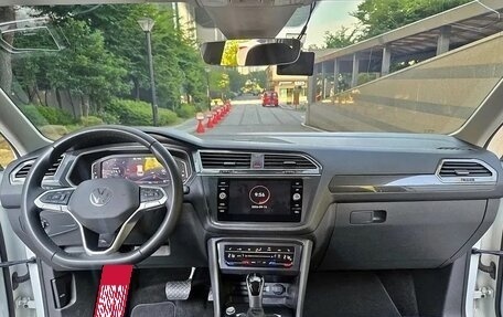 Volkswagen Tiguan II, 2023 год, 3 180 000 рублей, 9 фотография