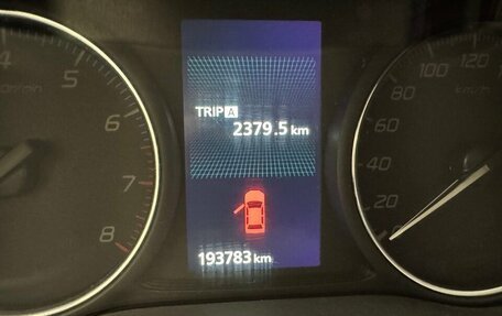 Mitsubishi Outlander III рестайлинг 3, 2015 год, 1 500 000 рублей, 10 фотография