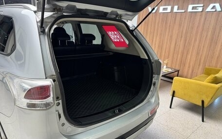 Mitsubishi Outlander III рестайлинг 3, 2015 год, 1 500 000 рублей, 7 фотография