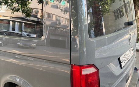 Volkswagen Caravelle T5, 2014 год, 2 000 000 рублей, 5 фотография