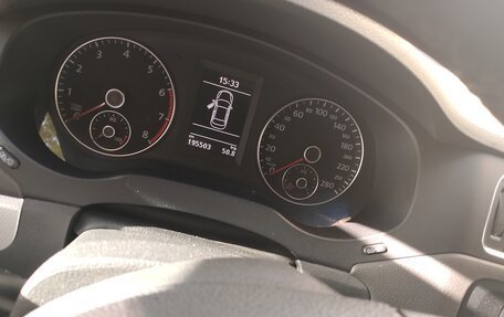 Volkswagen Jetta VI, 2013 год, 950 000 рублей, 2 фотография