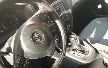 Volkswagen Jetta VI, 2013 год, 950 000 рублей, 7 фотография