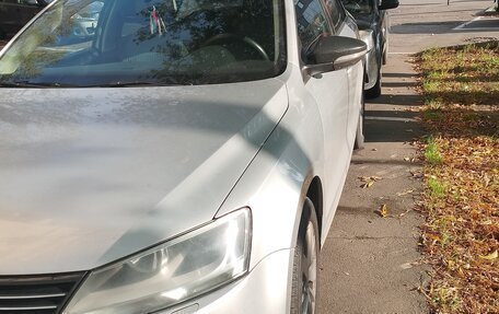 Volkswagen Jetta VI, 2013 год, 950 000 рублей, 6 фотография