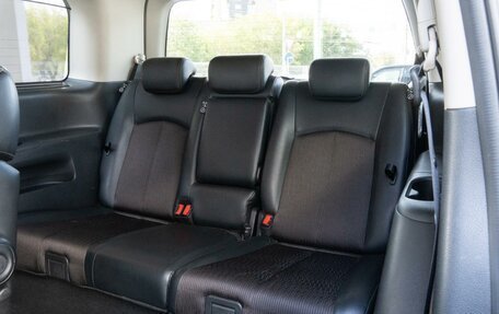 Nissan Elgrand III, 2018 год, 2 900 000 рублей, 9 фотография