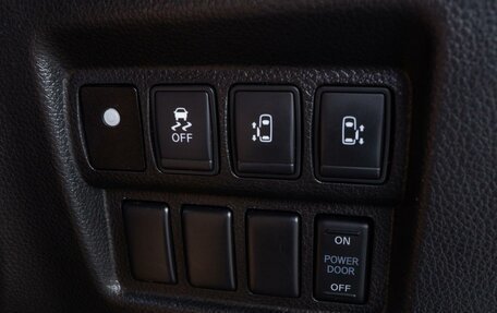 Nissan Elgrand III, 2018 год, 2 900 000 рублей, 21 фотография