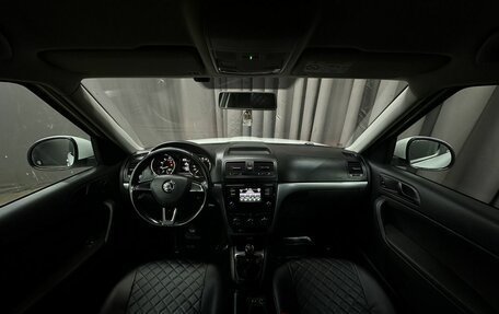 Skoda Yeti I рестайлинг, 2017 год, 899 777 рублей, 6 фотография