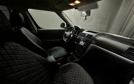 Skoda Yeti I рестайлинг, 2017 год, 899 777 рублей, 11 фотография