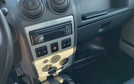 Renault Logan I, 2006 год, 275 000 рублей, 6 фотография