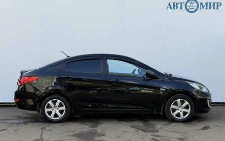Hyundai Solaris II рестайлинг, 2013 год, 800 000 рублей, 4 фотография