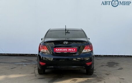Hyundai Solaris II рестайлинг, 2013 год, 800 000 рублей, 6 фотография