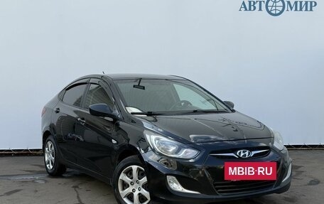 Hyundai Solaris II рестайлинг, 2013 год, 800 000 рублей, 3 фотография
