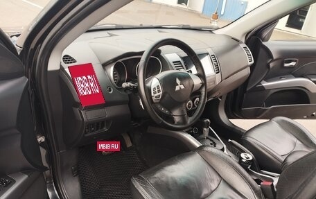 Mitsubishi Outlander III рестайлинг 3, 2008 год, 1 990 000 рублей, 9 фотография