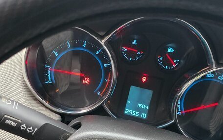 Chevrolet Cruze II, 2011 год, 700 000 рублей, 7 фотография