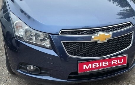 Chevrolet Cruze II, 2011 год, 700 000 рублей, 4 фотография